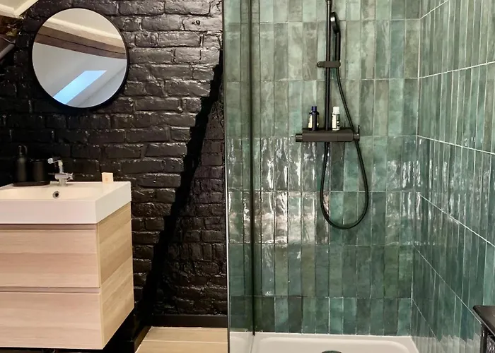 Chaleureuse Et Spacieuse Chambre, Sdb Privative Affittacamere